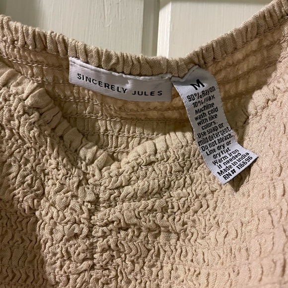 Sincerely Jules smocked dress-medium NWT - Picture 5 of 6